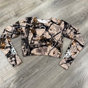 Darc Sport Chopper Everson Seamless L/S Crop in Cherry Blossom Woodland Camo